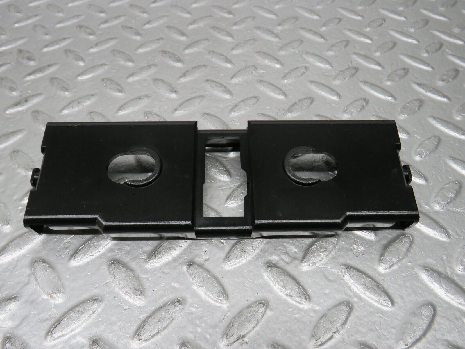 29415 Mercedes-Benz W124 230E Heating Regulator Holder