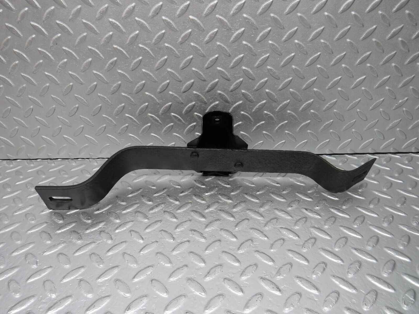 40392 Mercedes-Benz W110 230 Rear Right Bumper Bracket