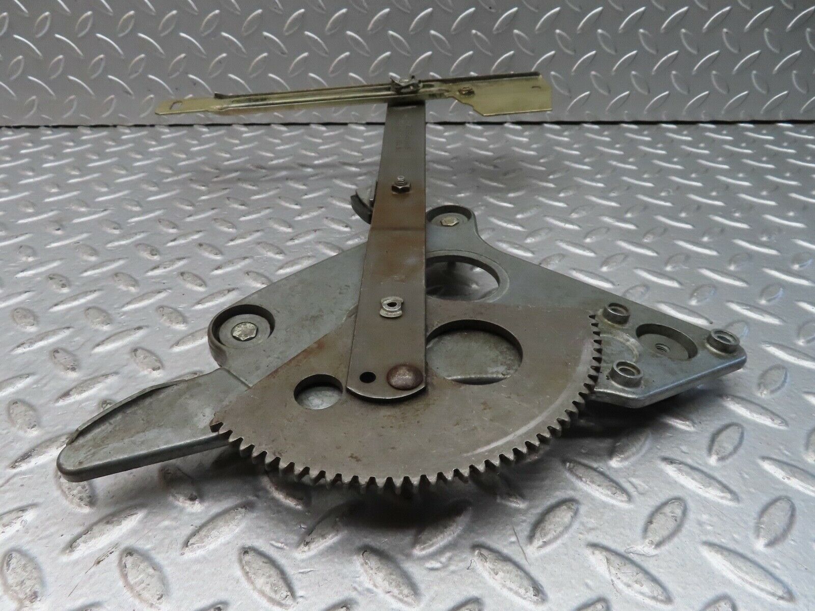 18782 Mercedes-Benz W116 Rear Left Power Window Regulator 1167300346