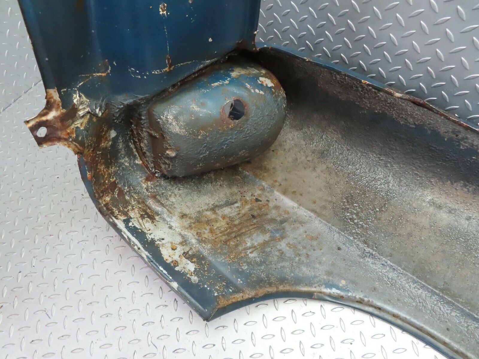 12845 Mercedes-Benz W111 220SE Front Right Wing Fender