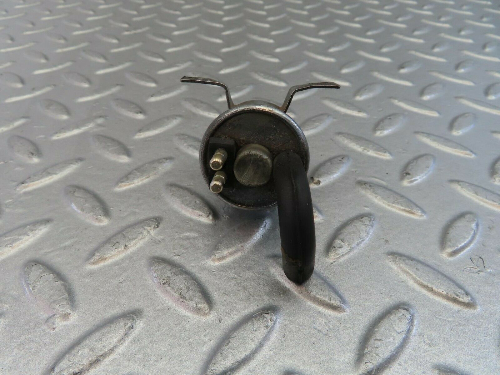 10039 Mercedes-Benz C123 280CE Coupe Egr Control Valve Pierburg 7.12691.00