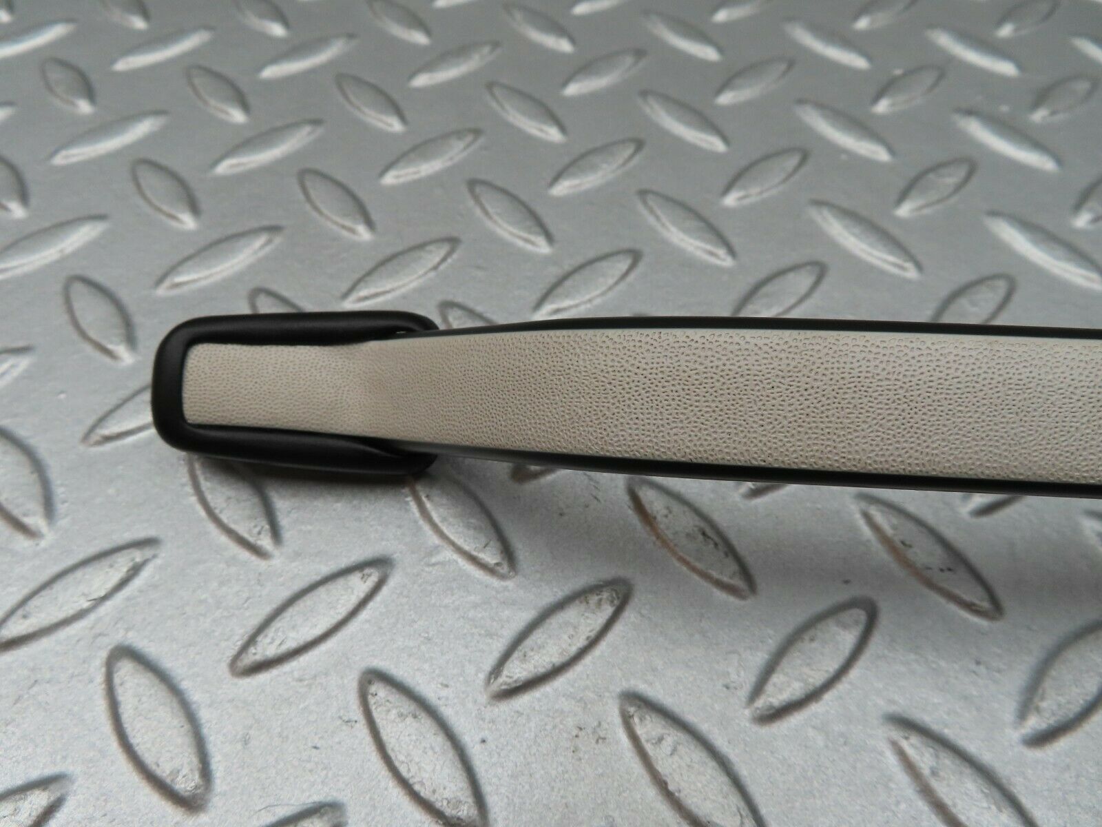 3875 Mercedes-Benz S123 200T Wagon Interior Roof Grab Handle Front