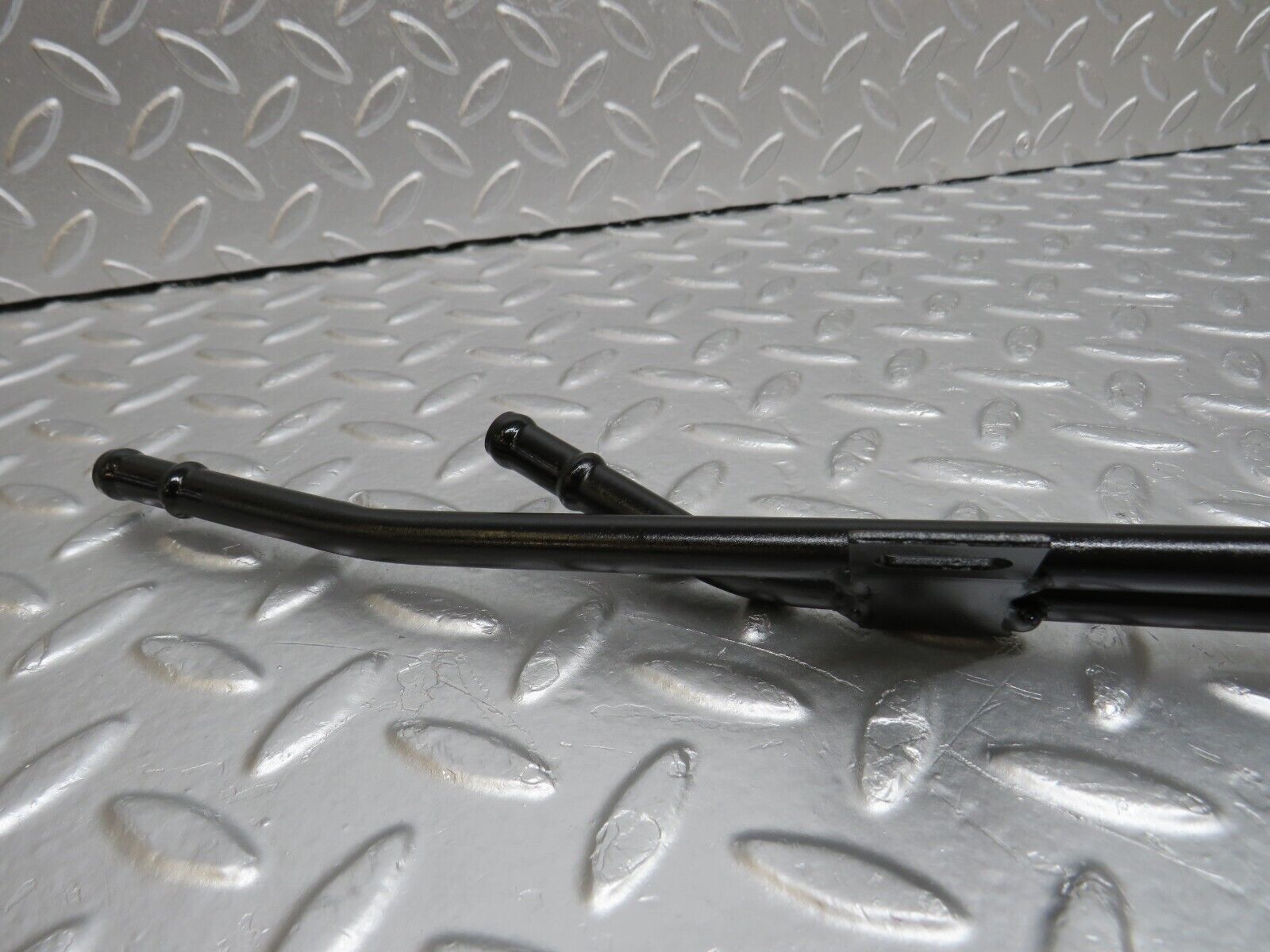 34649 Mercedes-Benz C126 380SEC Coupe Engine Oil Cooling Pipe