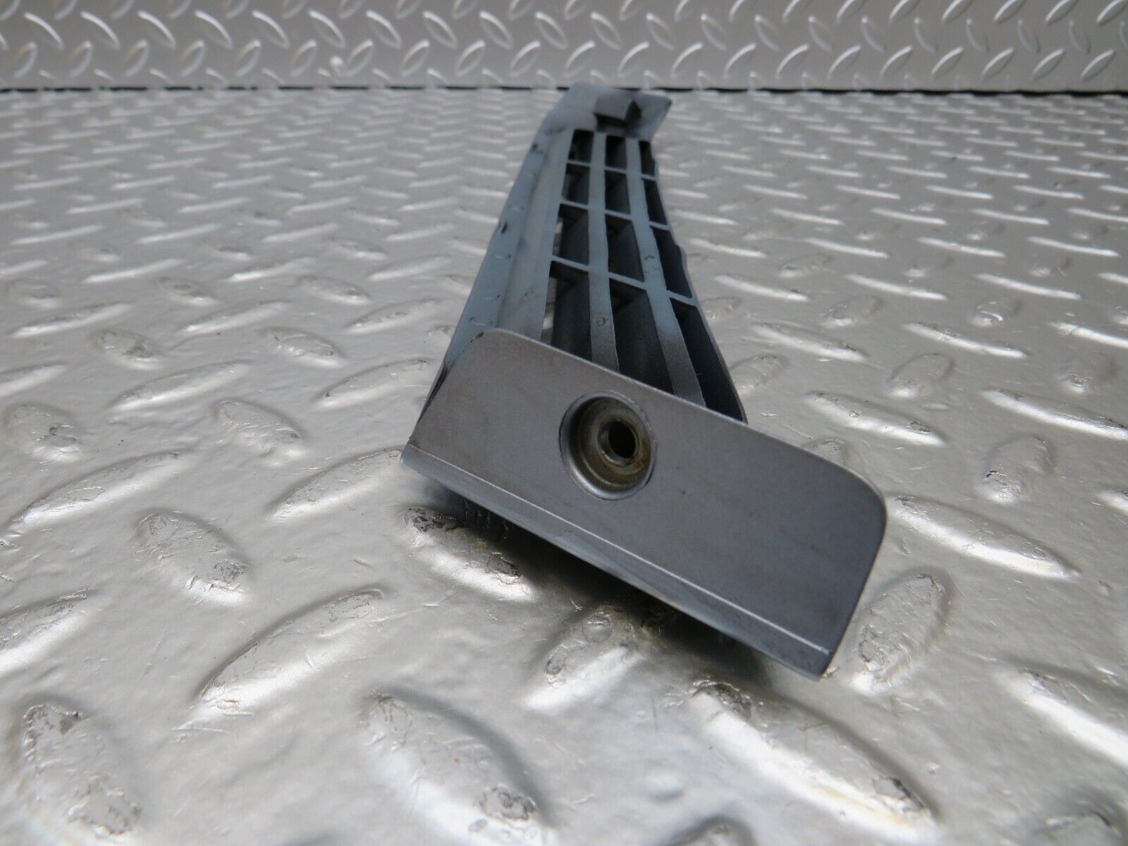 25154 Mercedes-Benz W201 190D C Pillar Exterior Cover Left Side 2016980289