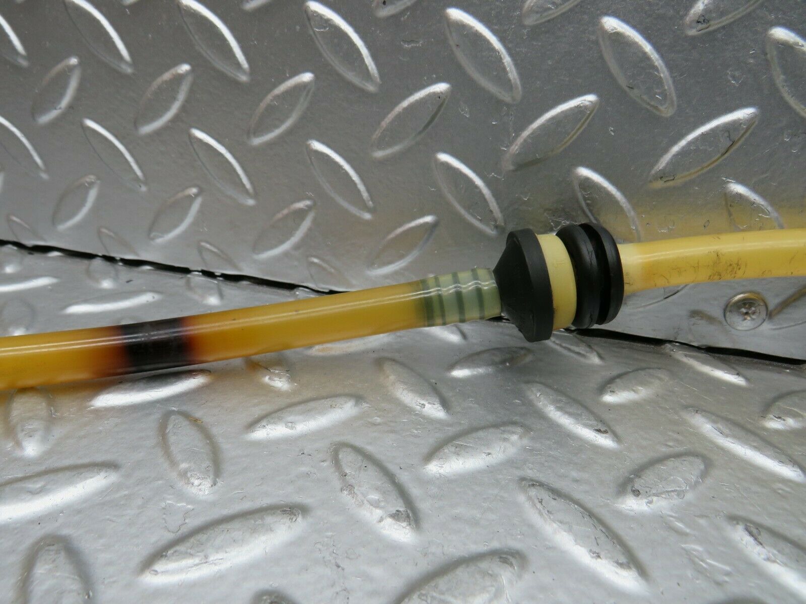 24137 Mercedes-Benz W123 280E Brake Servo Vacuum Pipe