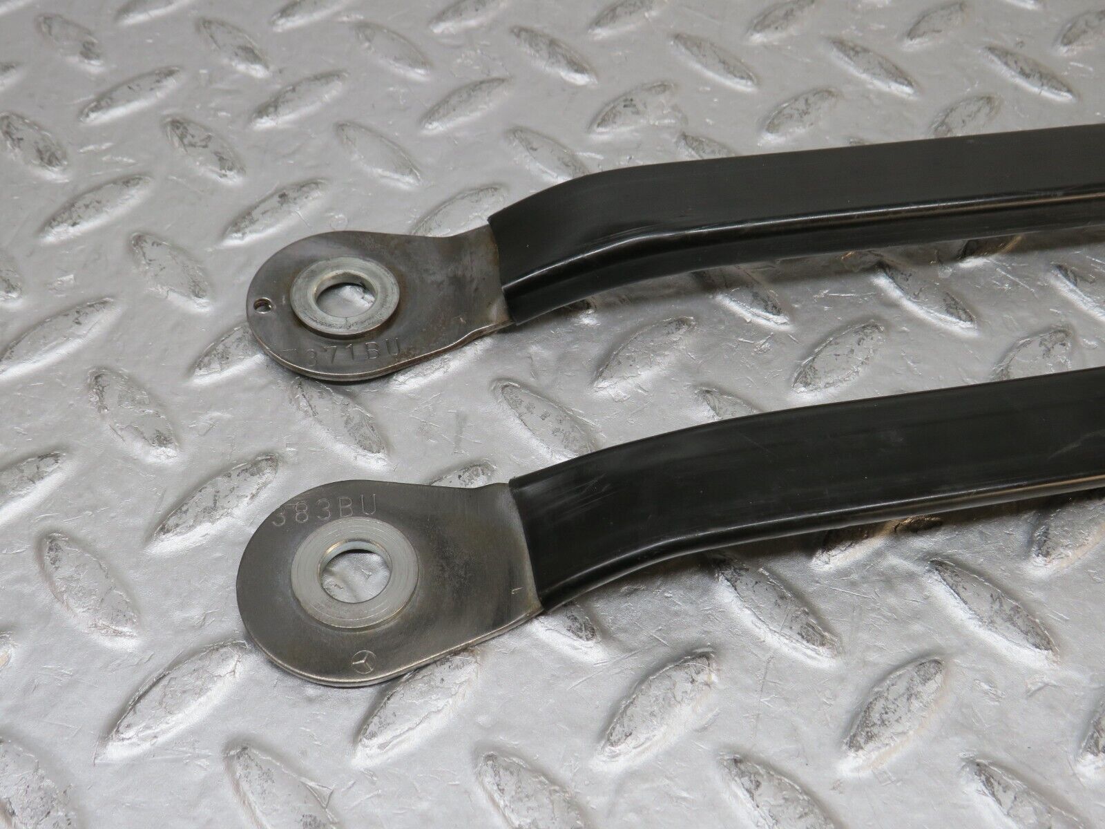 37972 Mercedes-Benz A124 320E Cabriolet Front Seat Belt Runner Pair