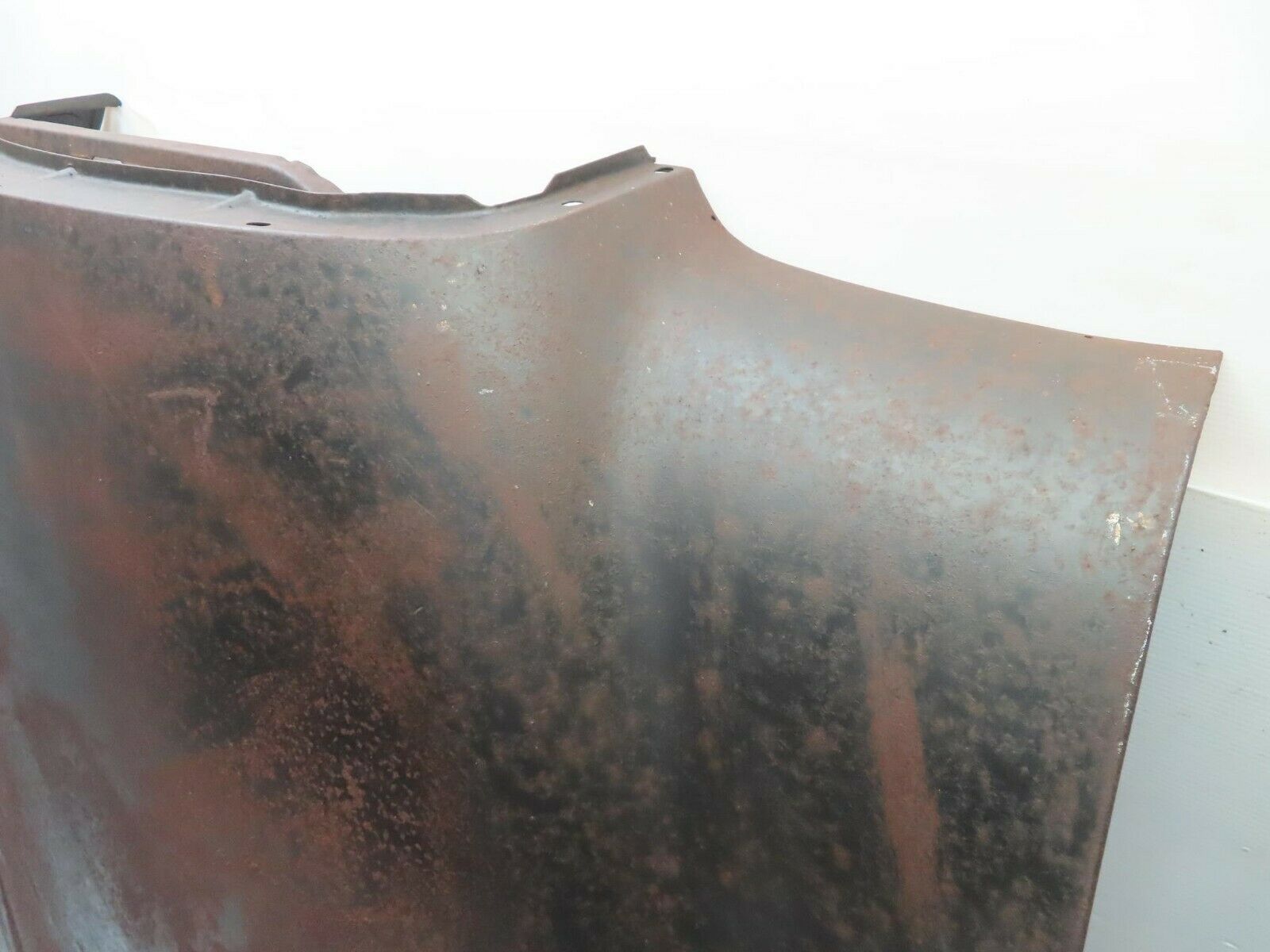 10311 Mercedes-Benz W111 Bonnet