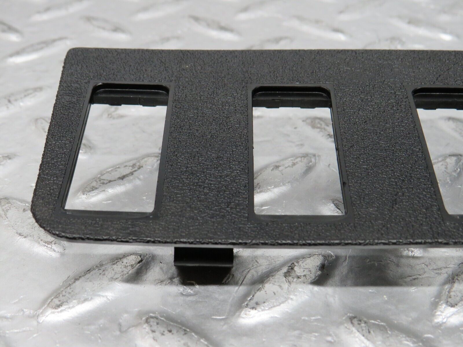 29698 Mercedes-Benz W123 230E Centre Console Switch Holder Trim 1236833108