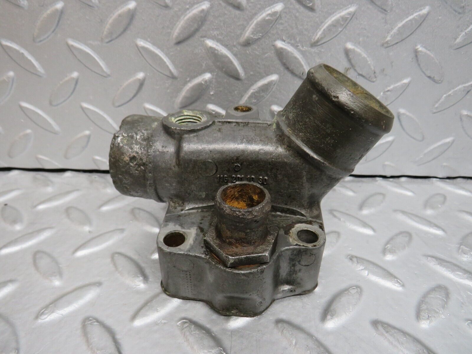 37676 Mercedes-Benz W109 300SEL Water Pump Housing Flange 1162011030