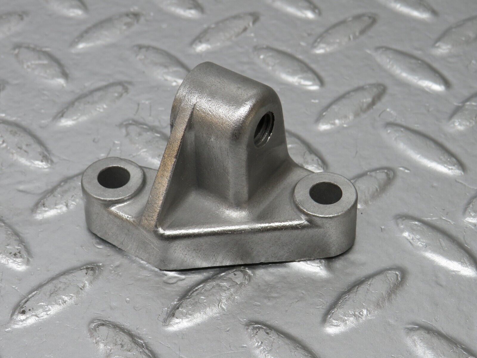 33740 Mercedes-Benz W201 190E 2.0L Alternator Generator Support Bracket 1021550735