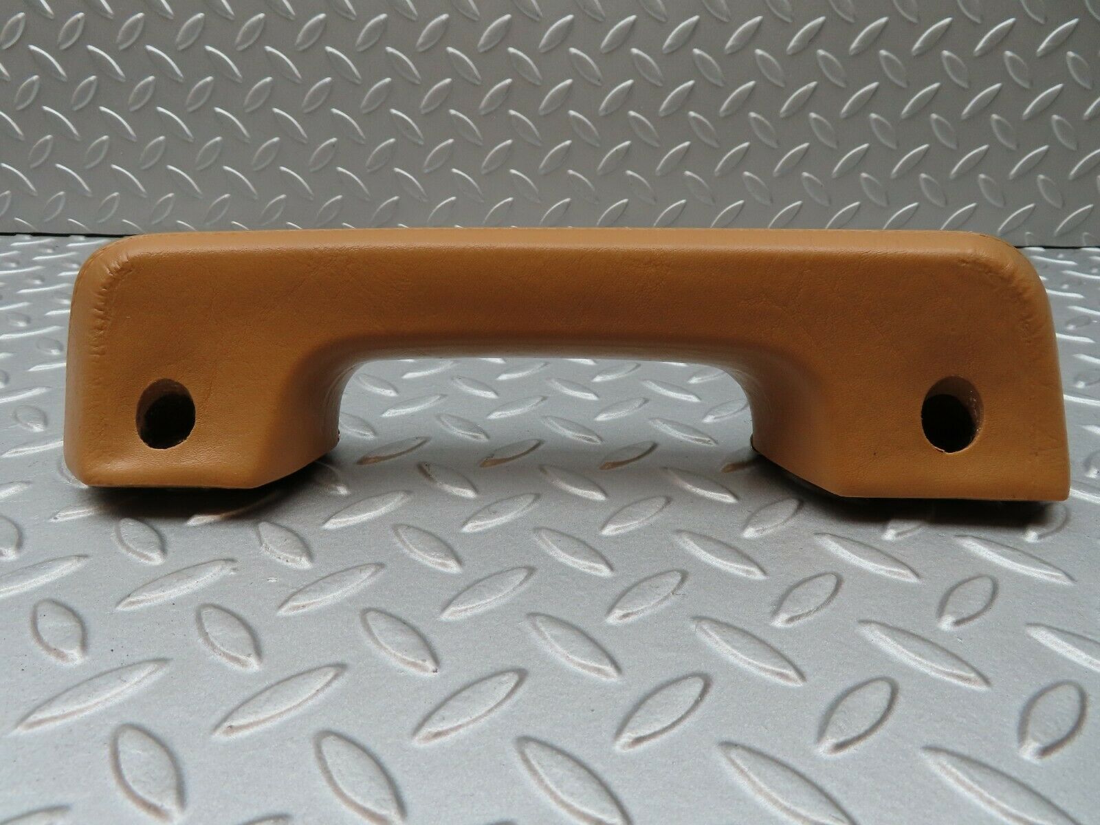 3805 Mercedes-Benz S123 200T Wagon Door Handle Front Right Palomino 1239702001