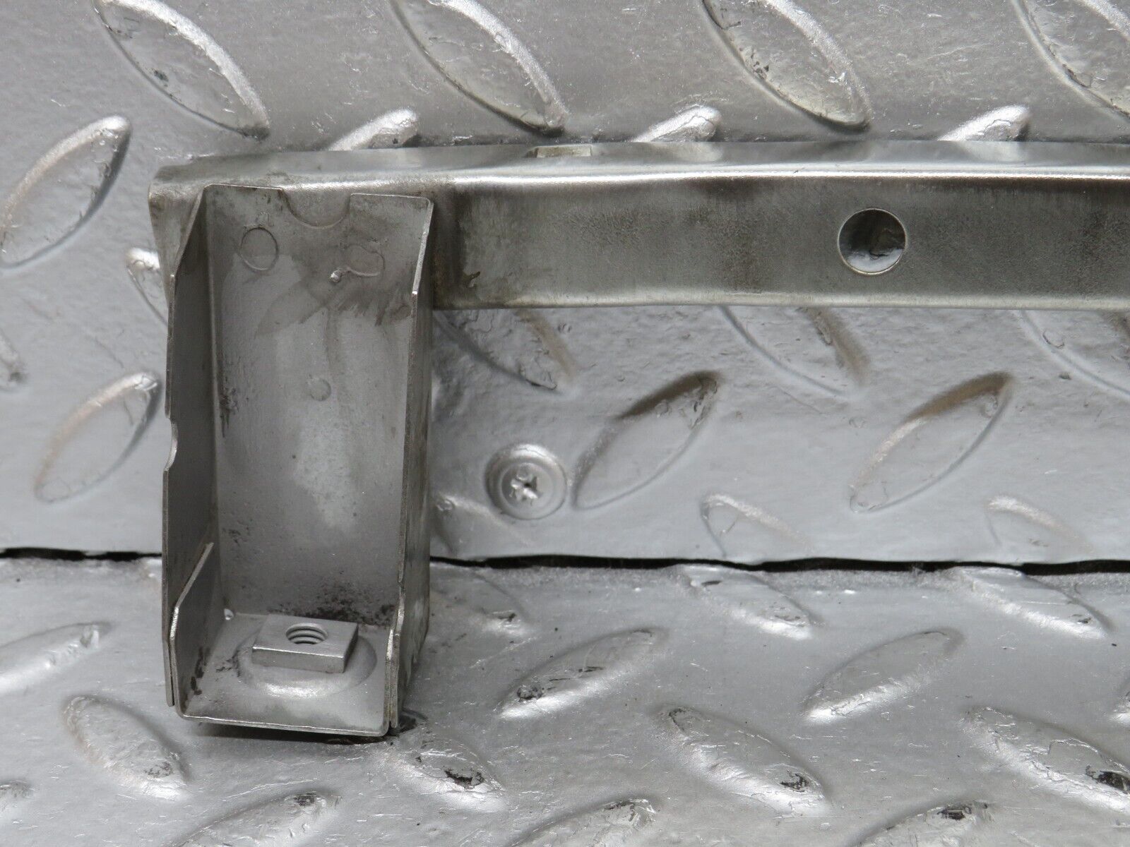 32084 Mercedes-Benz W123 230E Rear Left Window Channel