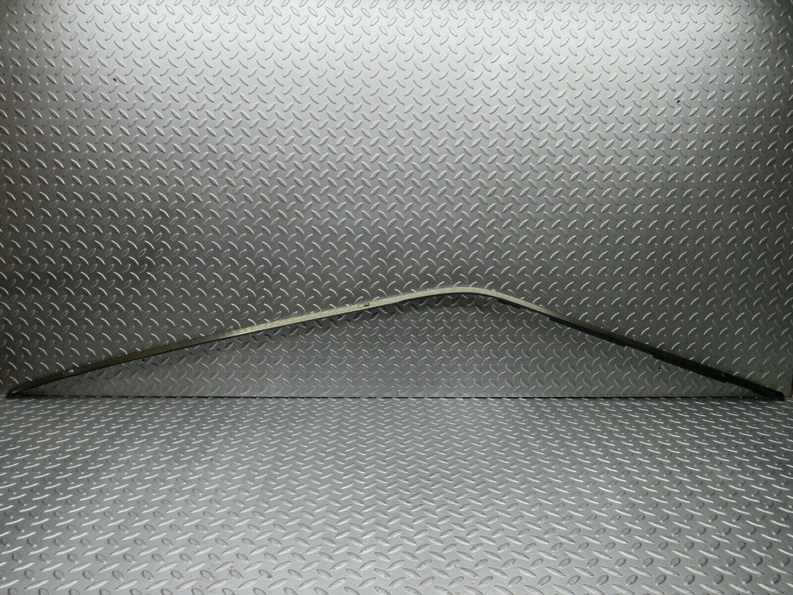 22632 Mercedes-Benz C124 E220 Coupe Roof Chrome Trim Right Side