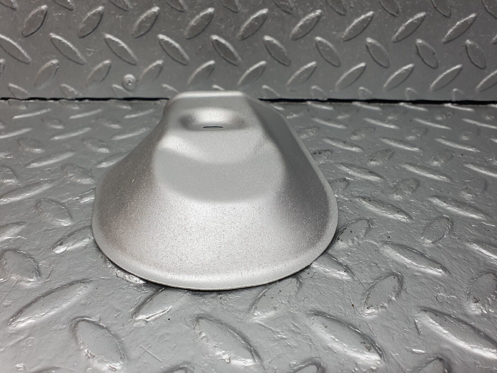 41523 Mercedes-Benz W124 200E Engine Mount Bracket Heat Shield Right Side