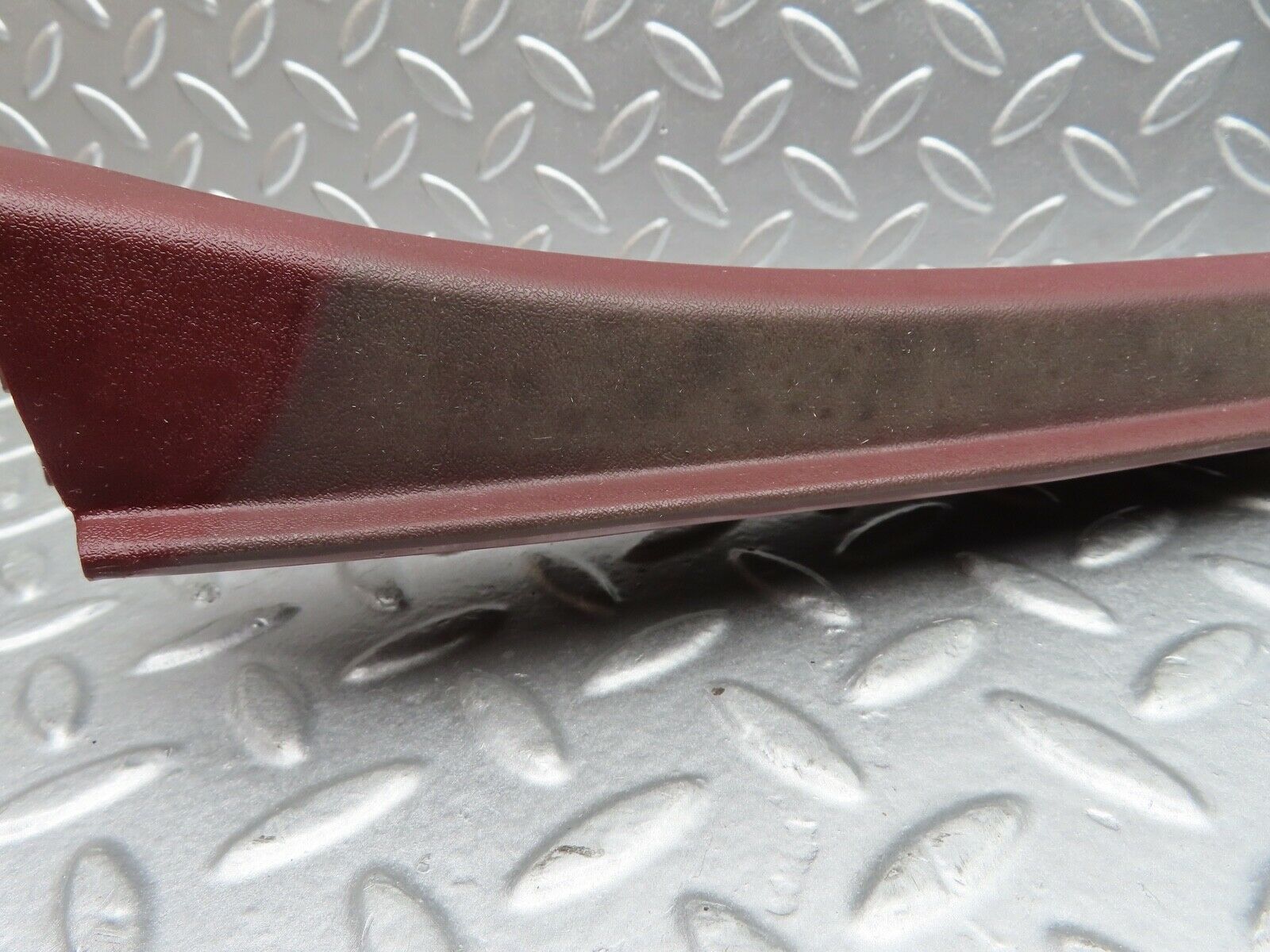 21427 Mercedes-Benz W126 300SE Rear Right Door Window Frame Cover 1267350671