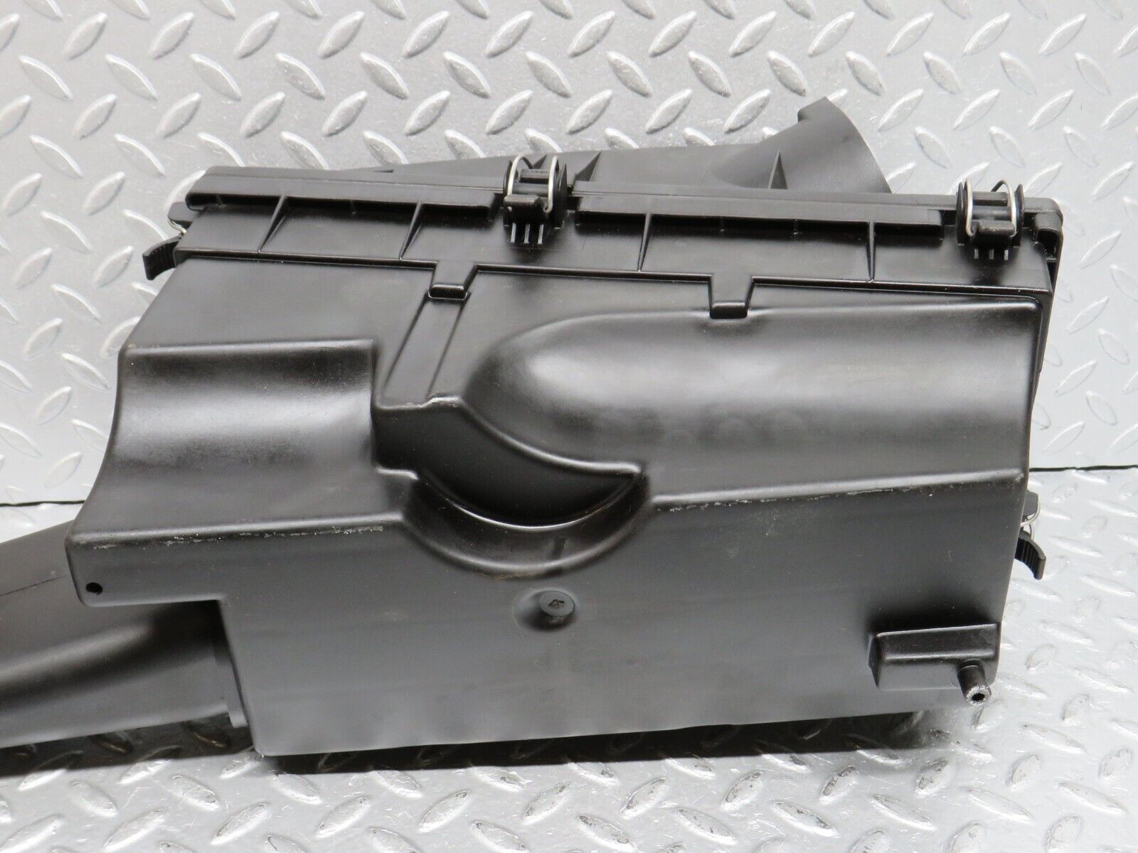 39673 Mercedes-Benz R129 320SL Coupe Air Filter Box Housing 1040900501 4616885903