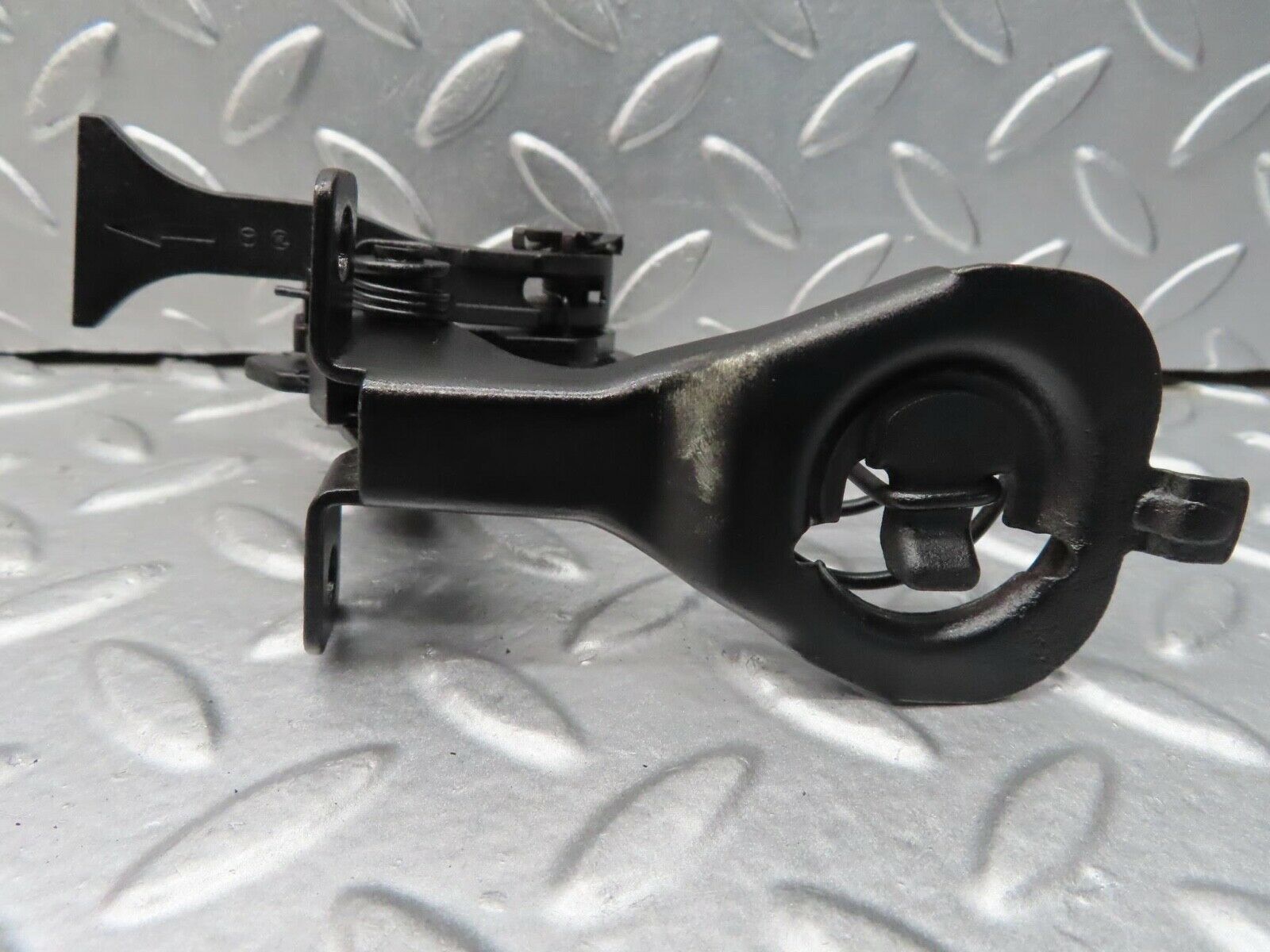 15099 Mercedes-Benz W140 S320 Bonnet Safety Latch