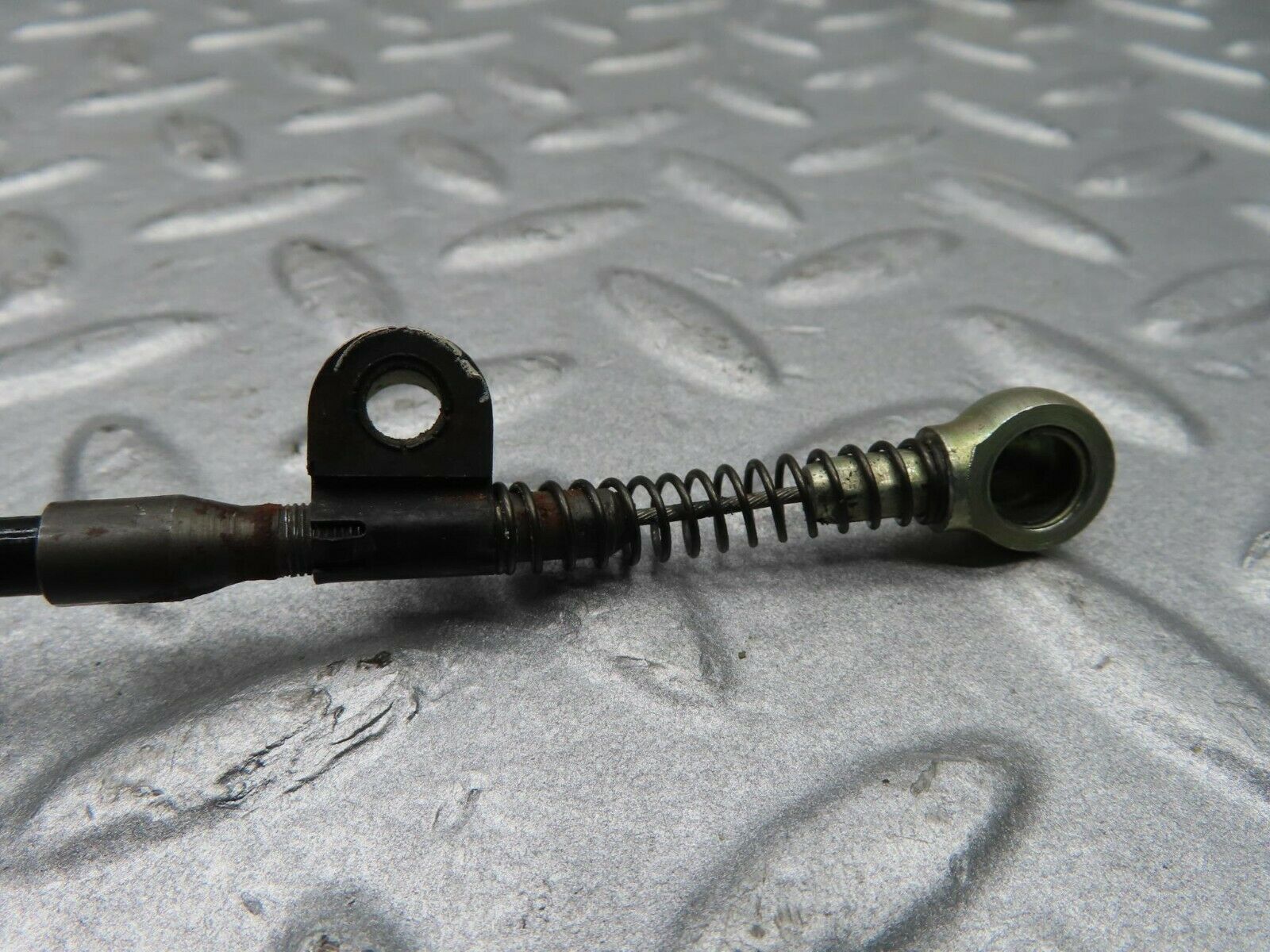 16288 Mercedes-Benz W124 260E Gearbox Cable 1242600351