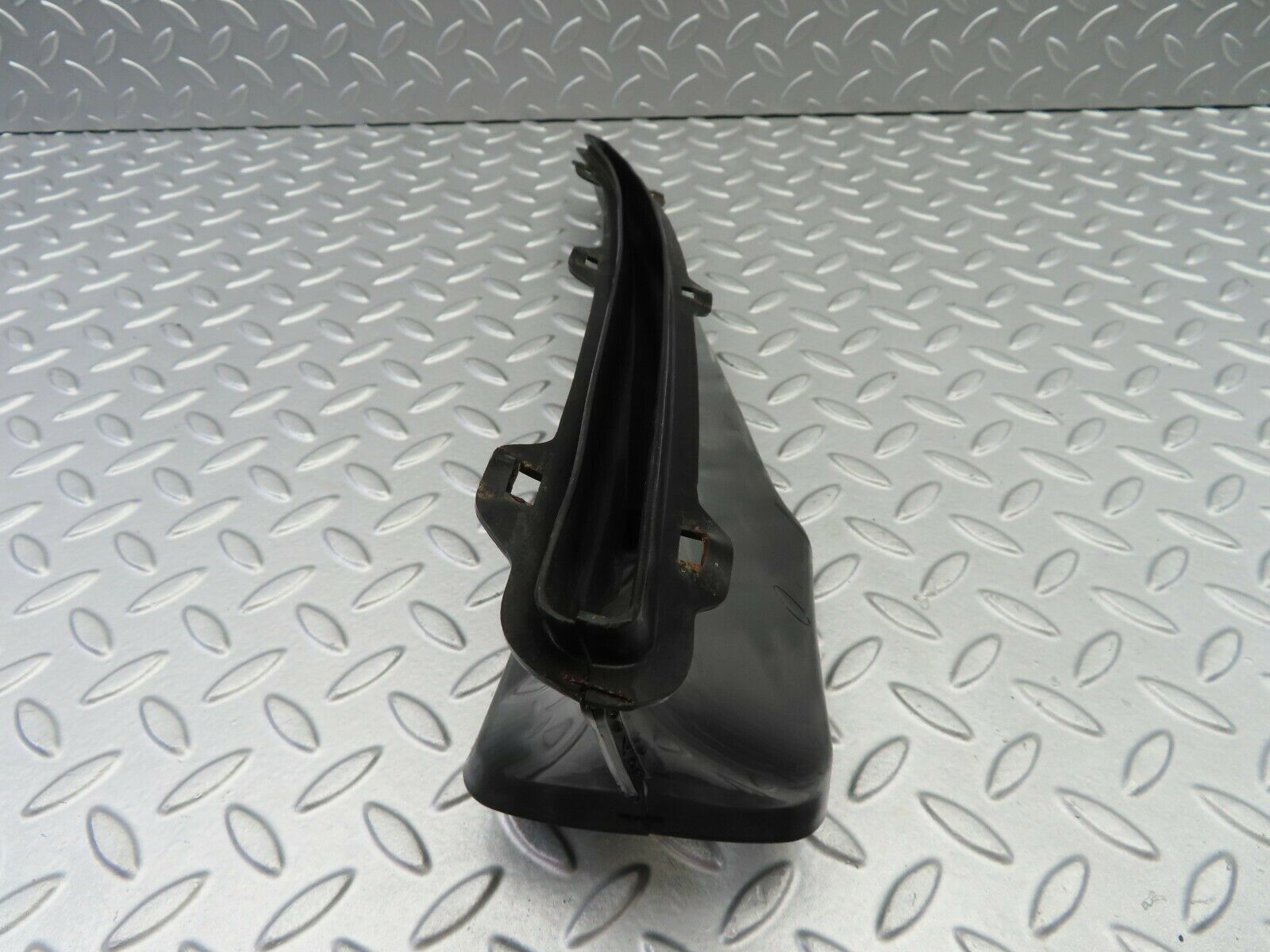 6931 Mercedes-Benz C107 350SLC Coupe Dashboard Air Vent Left Side