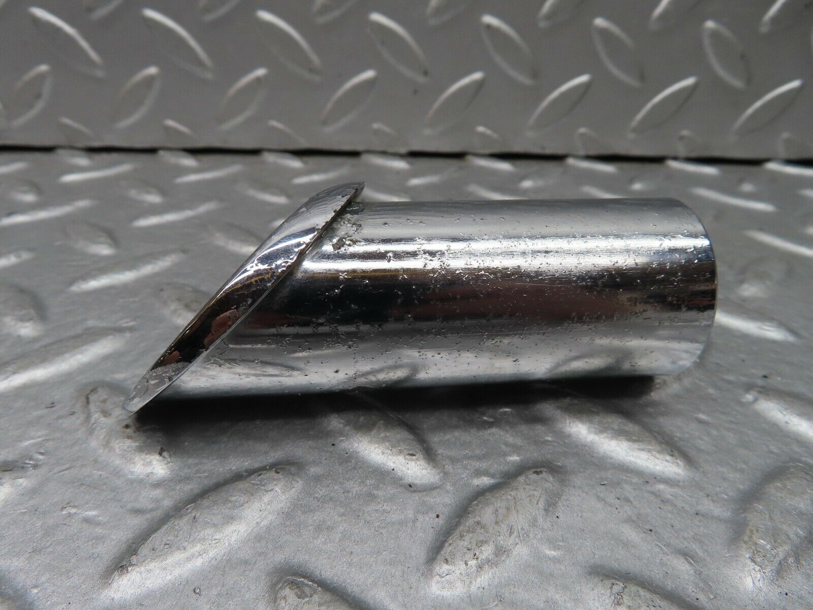 18235 Mercedes-Benz W111 220SE Coupe Dashboard Chrome Air Vent