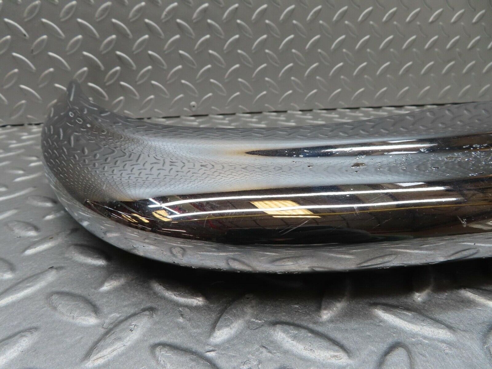 12757 Mercedes-Benz W108 Front Right Upper Bumper Corner