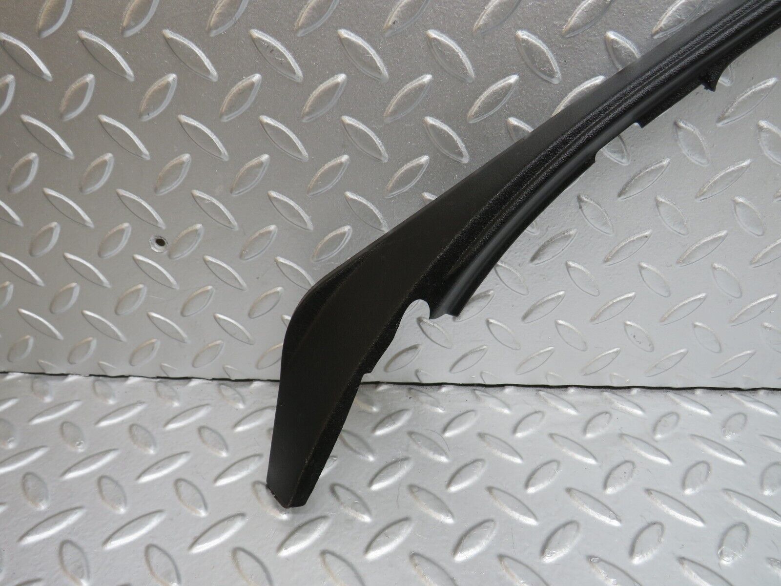 35297 Mercedes-Benz W124 Front Right Door Window Frame Trim 1247250271