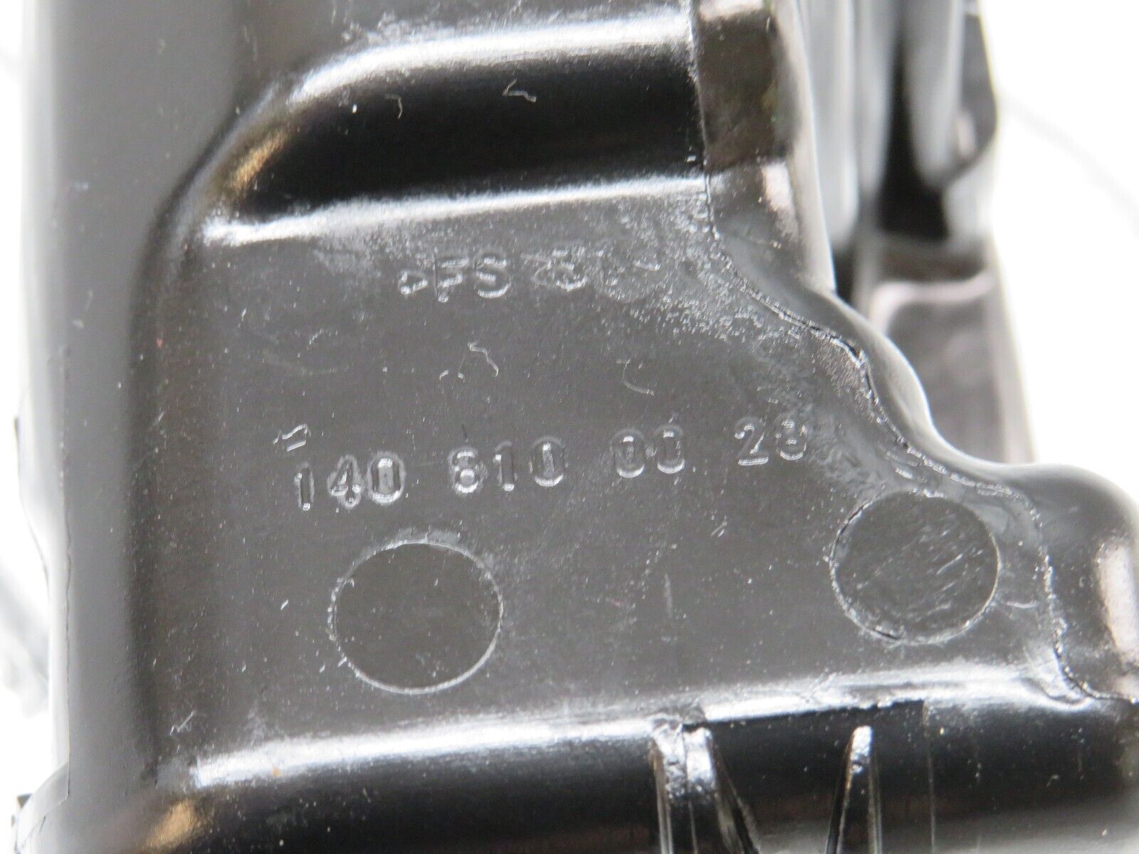 24864 Mercedes-Benz W140 S320 Ashtray 1408100028