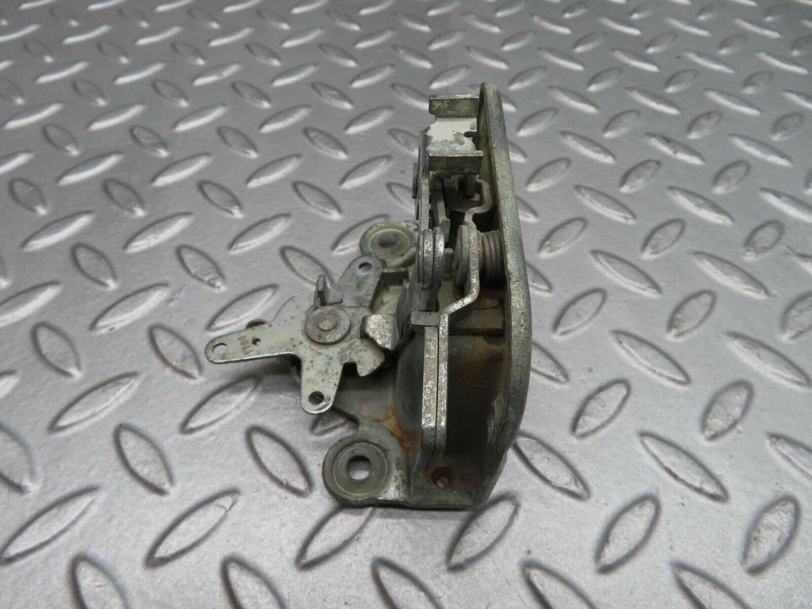 12285 Mercedes-Benz W108 280SE 3.5 Rear Right Door Lock Mechanism