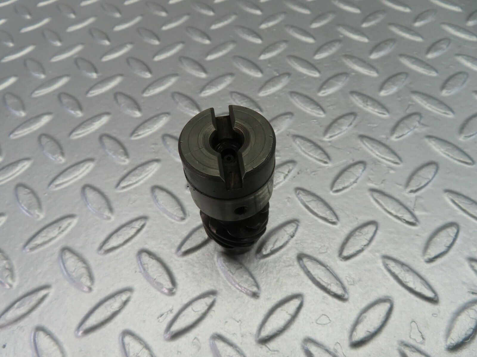 9821 Mercedes-Benz C123 280CE Coupe Ignition Distributor Housing 1101580515