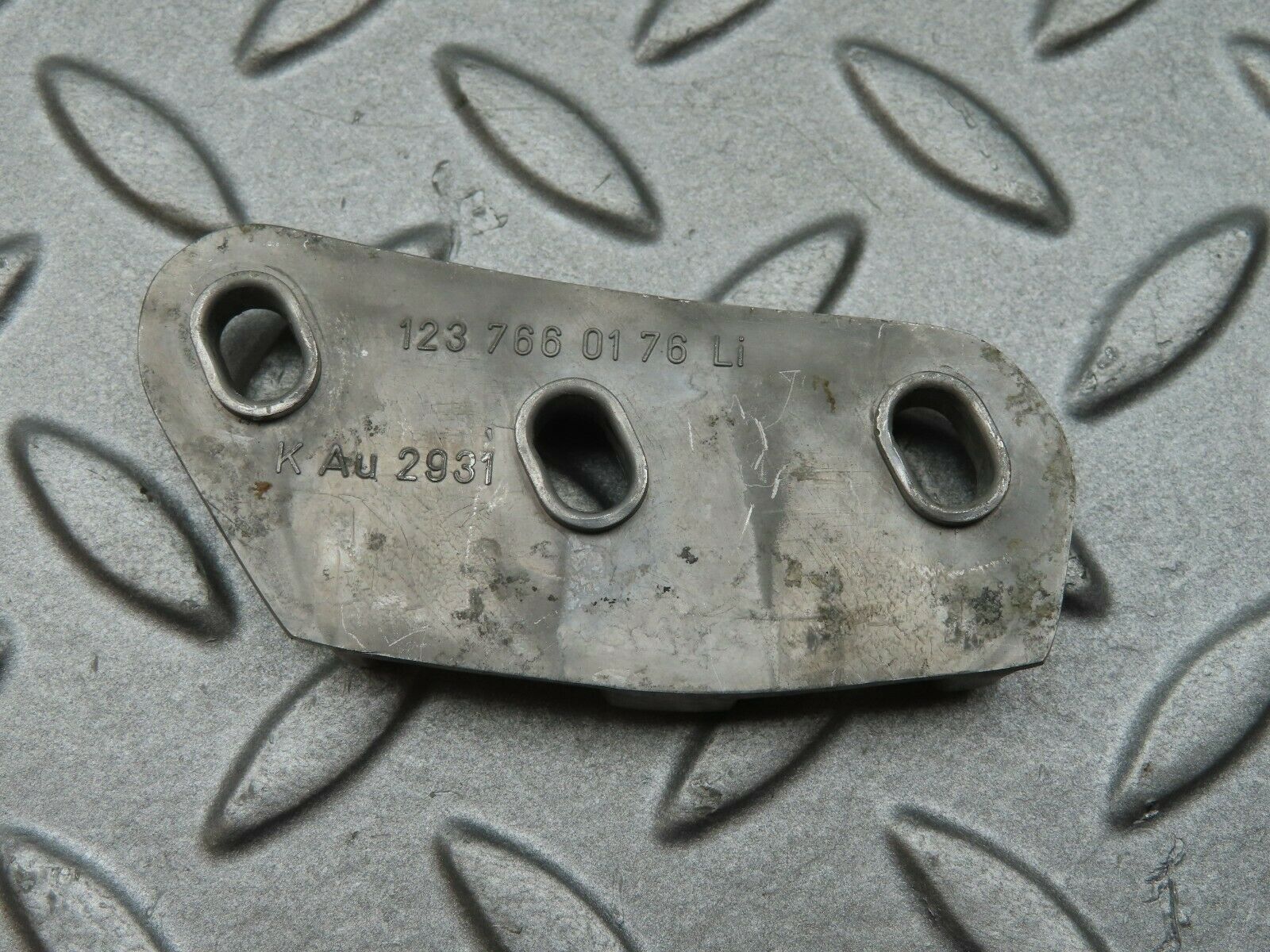 3938 Mercedes-Benz S123 200T Wagon Left Side Tailgate Stop 1237660176