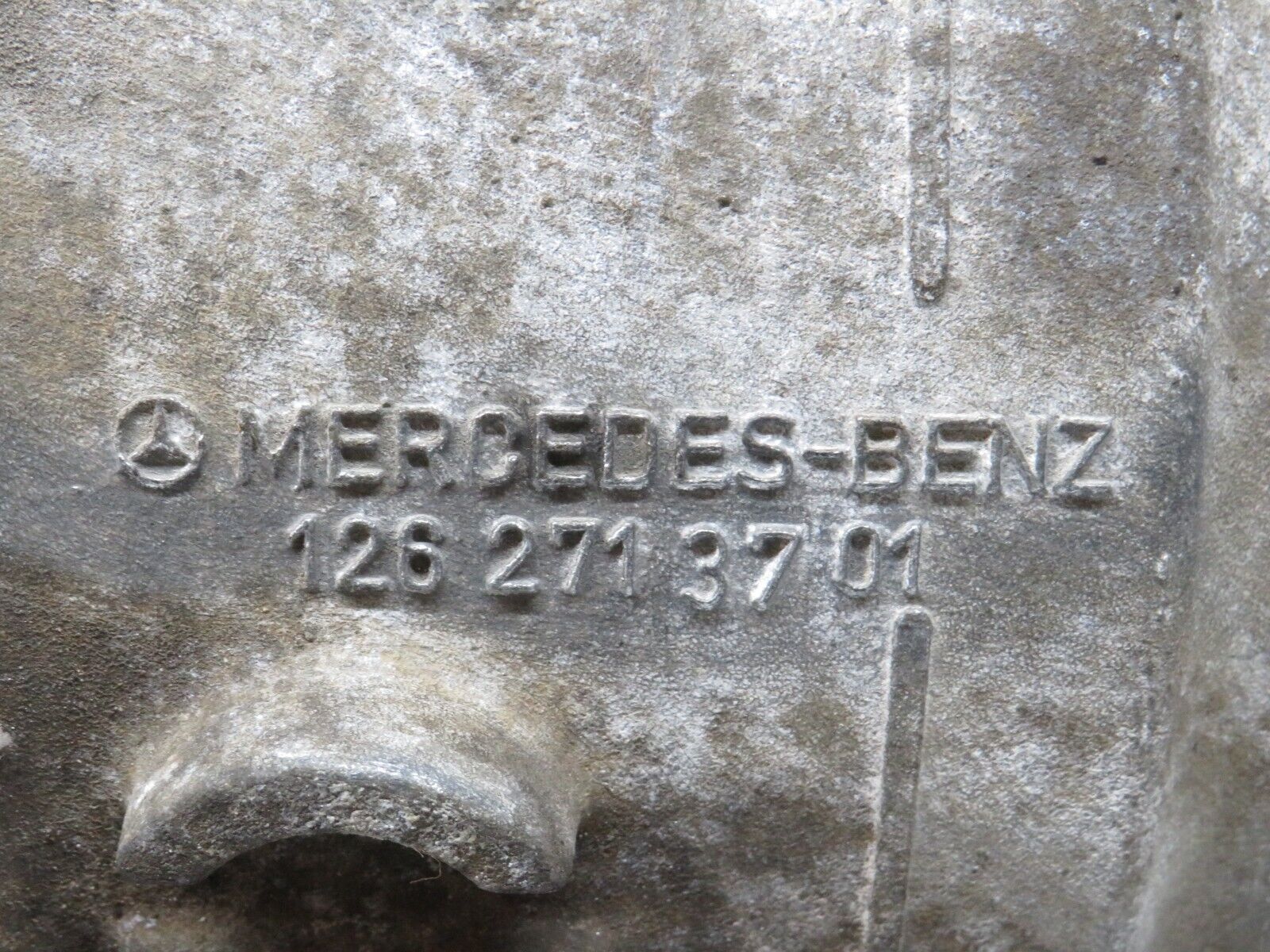 36399 Mercedes-Benz W126 420SE Automatic Gearbox Housing 722.355 1262706201 1262713701