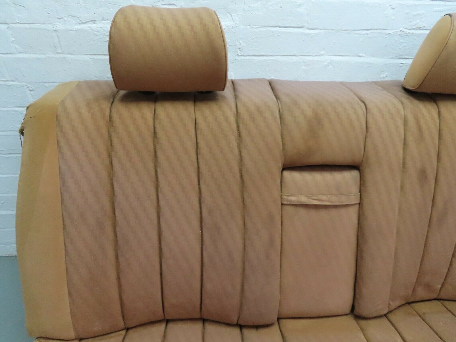 6322 Mercedes-Benz W126 380SE Rear Seat Palomino 1269200650