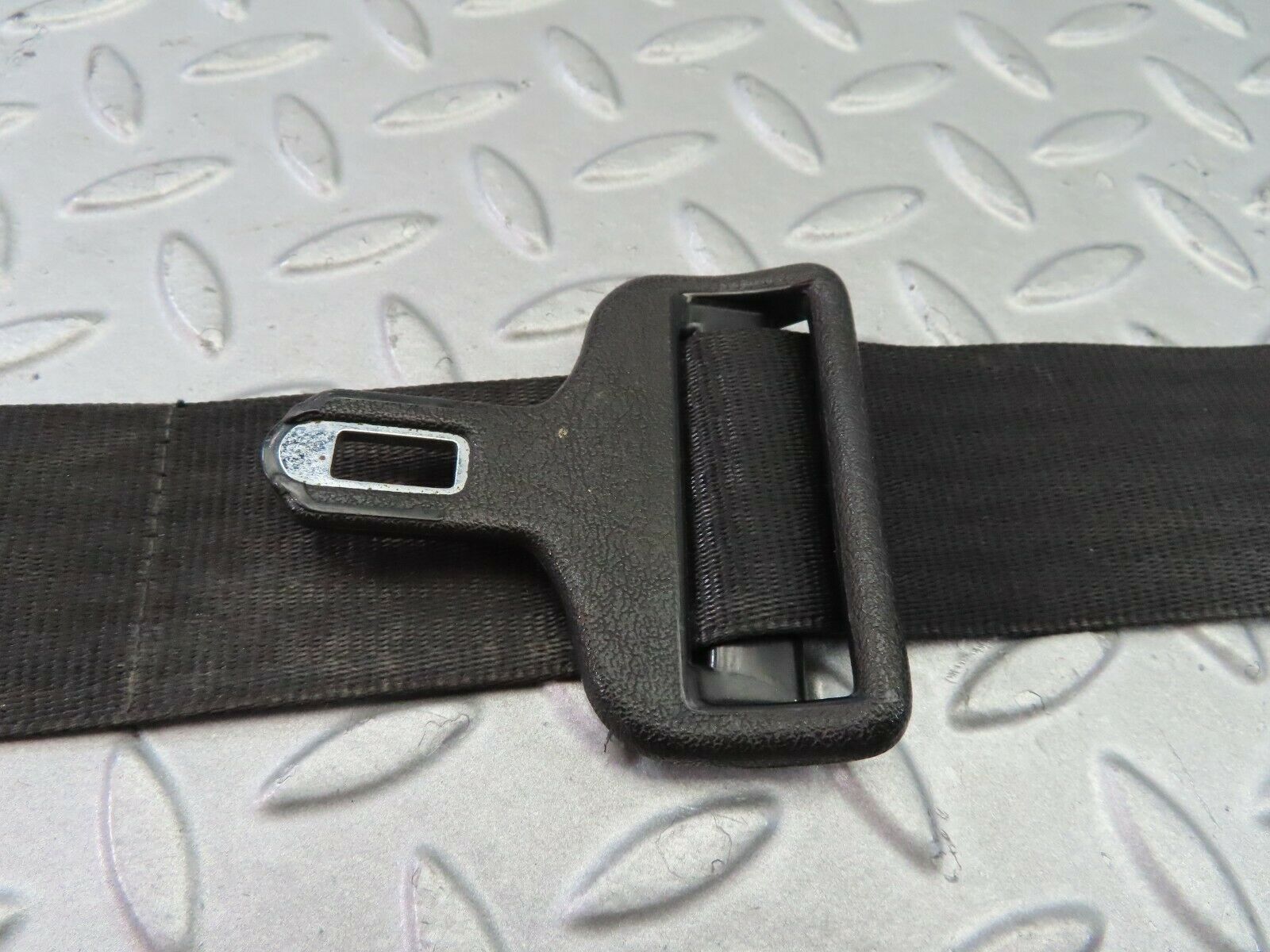 7732 Mercedes-Benz S123 230TE Wagon Front Right Seat Belt 1238606886