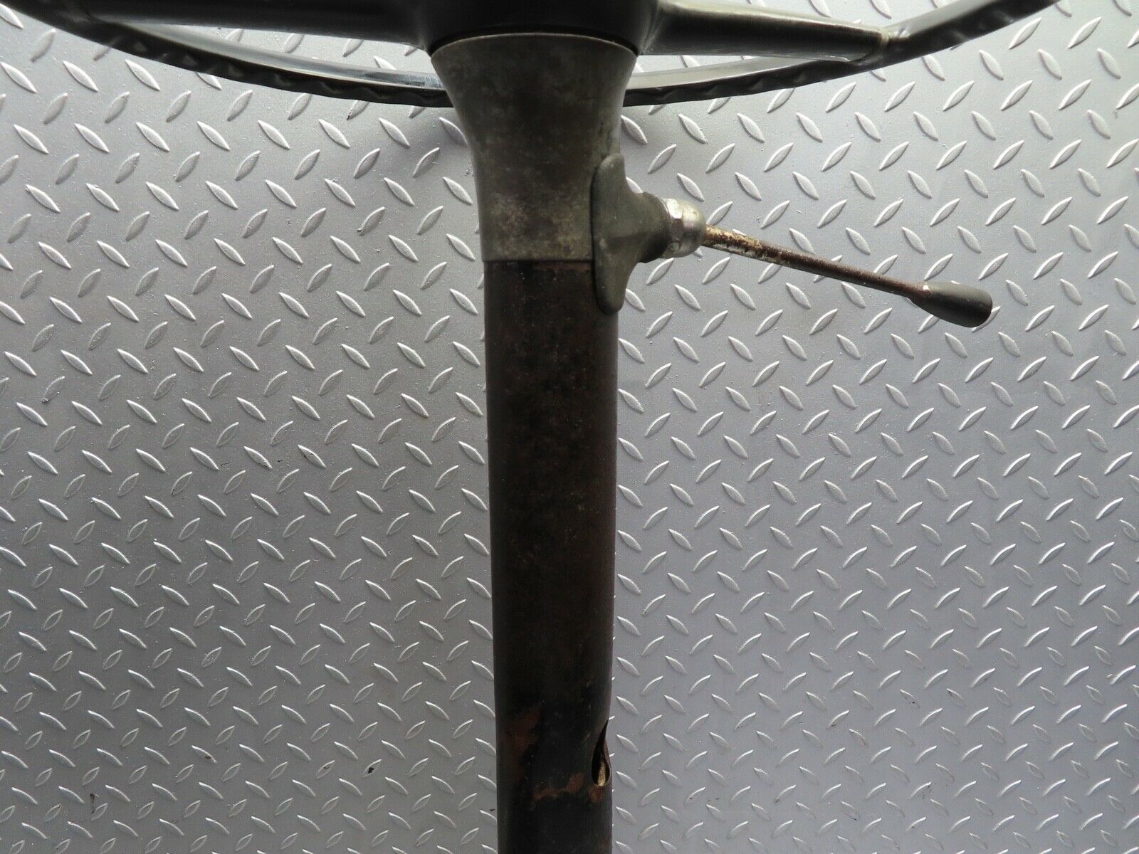 19022 Mercedes-Benz W120 W121 Ponton Steering Column With Steering Wheel