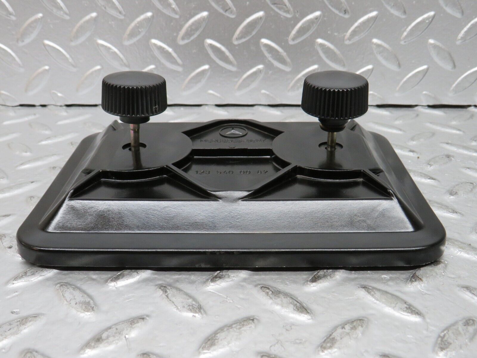 27184 Mercedes-Benz W123 280E Fuse Box Cover Lid 1235400082