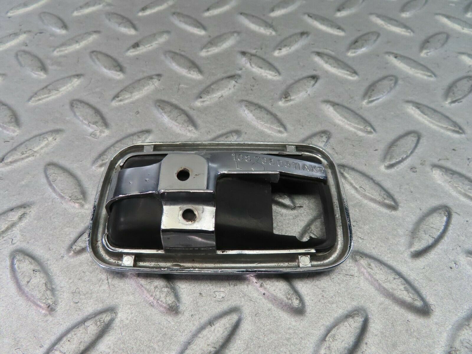 8658 Mercedes-Benz W108 Chrome Frame For Door Opener Left 1087660511