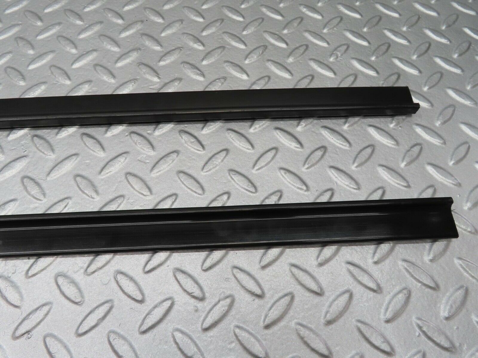 15949 Mercedes-Benz W123 280E Seat Belt Runner 1239192520 1239192620