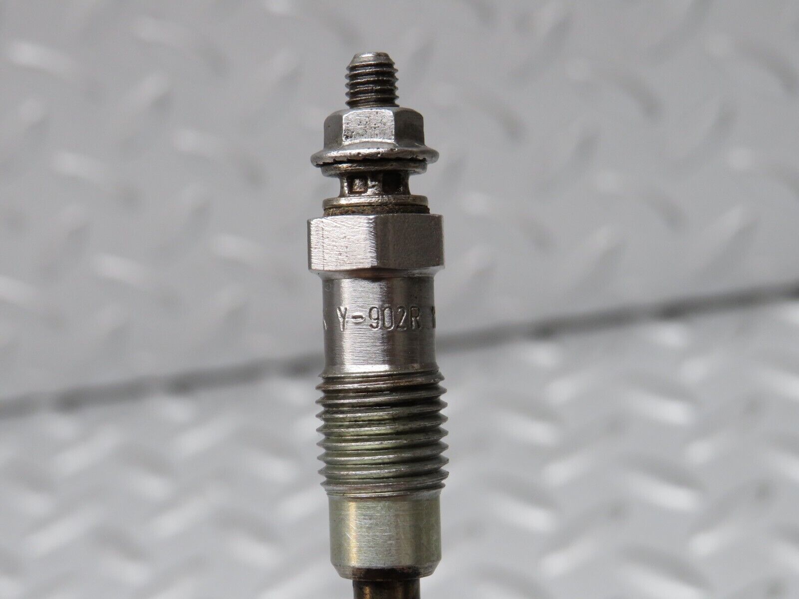 35886 Mercedes-Benz 240D OM616.912 Glow Plug NGK Y-902R