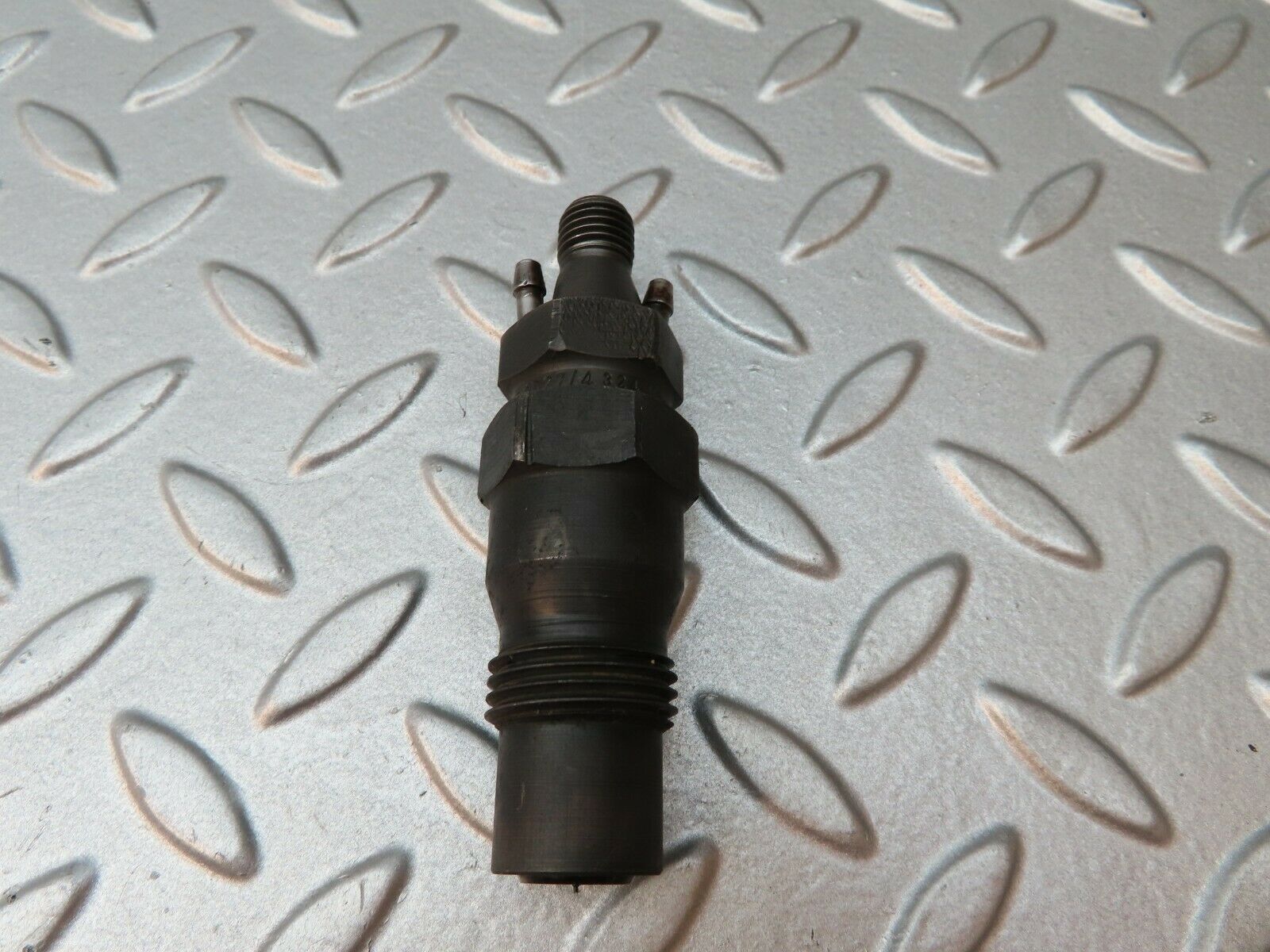 0326 Mercedes-Benz W115 220D Diesel Fuel Injector KCA30SD27/4