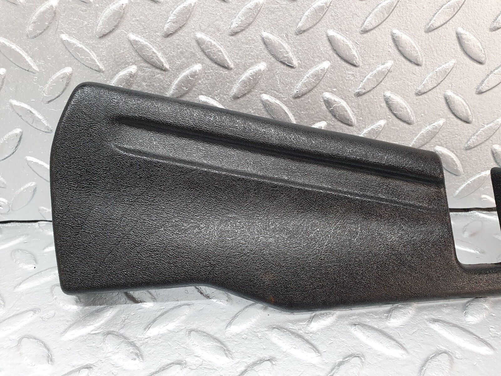 40788 Mercedes-Benz W123 300D Front Right Seat Cover Trim Black 1239100618