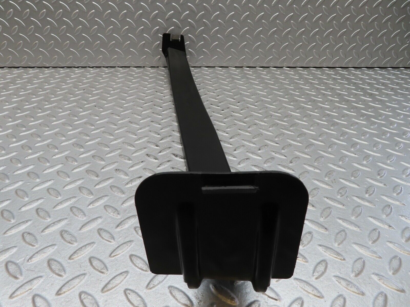 16834 Mercedes-Benz C123 280CE Coupe Cable Channel Cover Left Side 1238211136