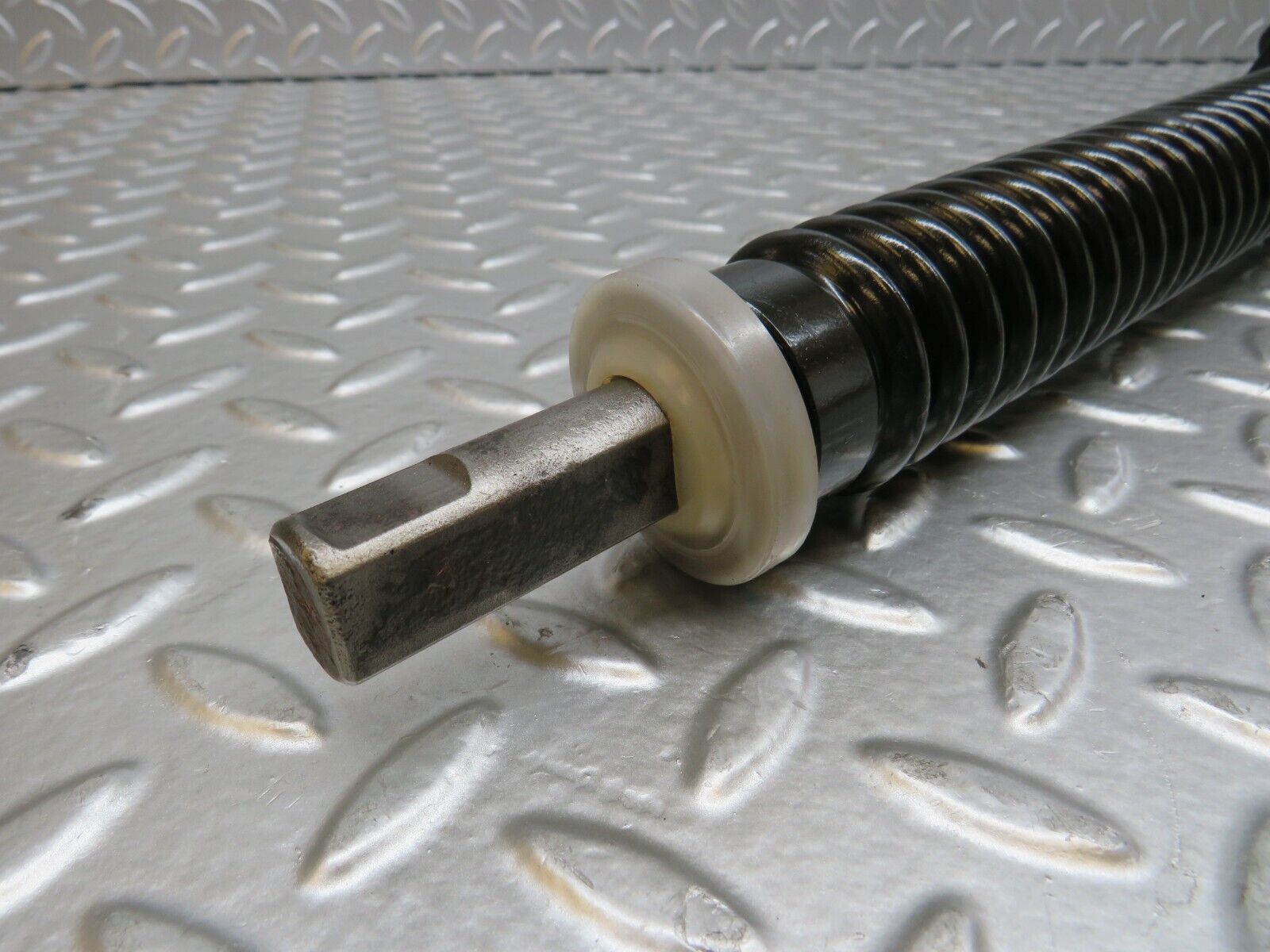 27781 Mercedes-Benz S124 300TE Wagon Steering Column