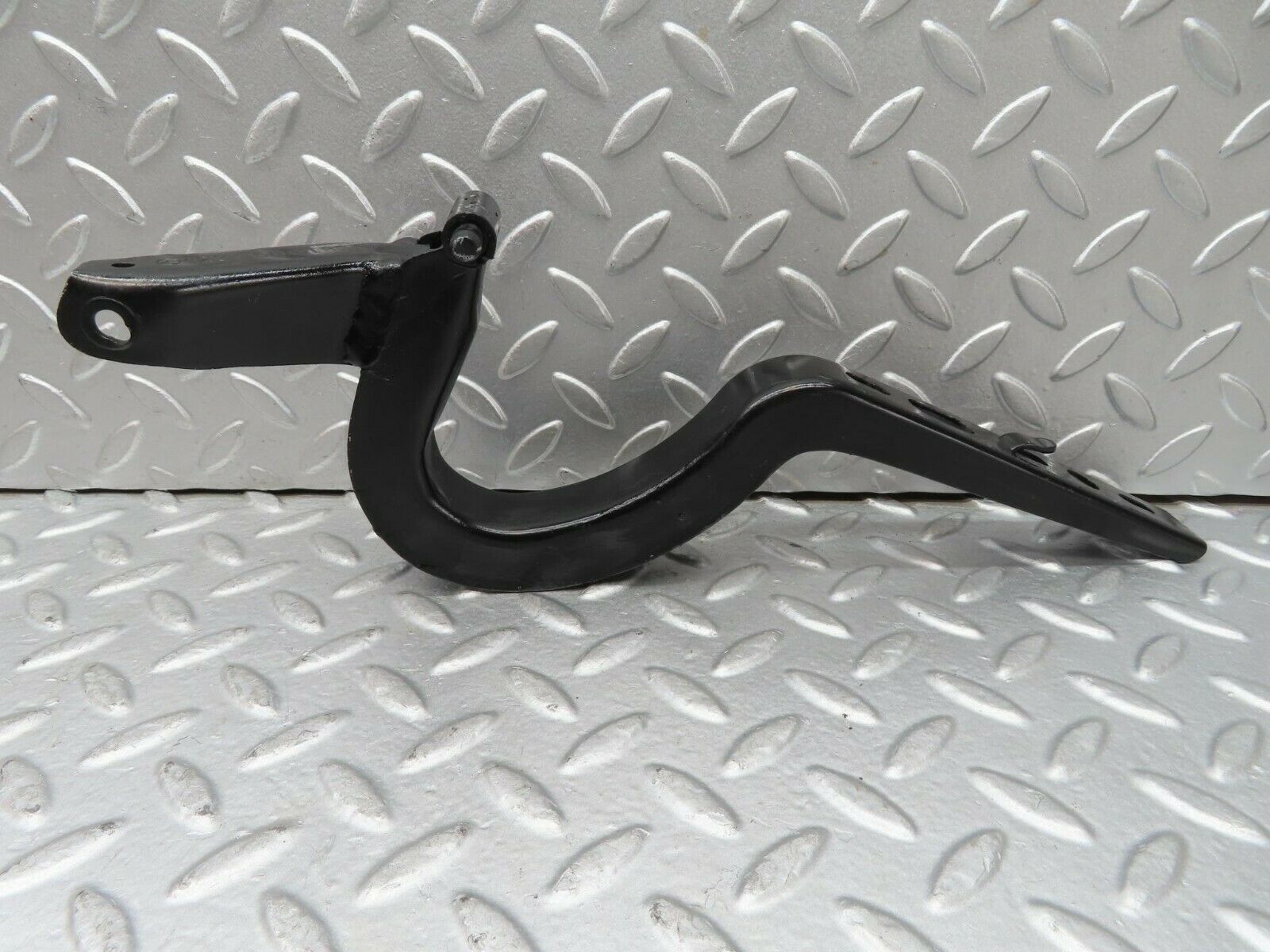 15239 Mercedes-Benz W123 230E Trunk Lid Hinge Left Side 1237500187