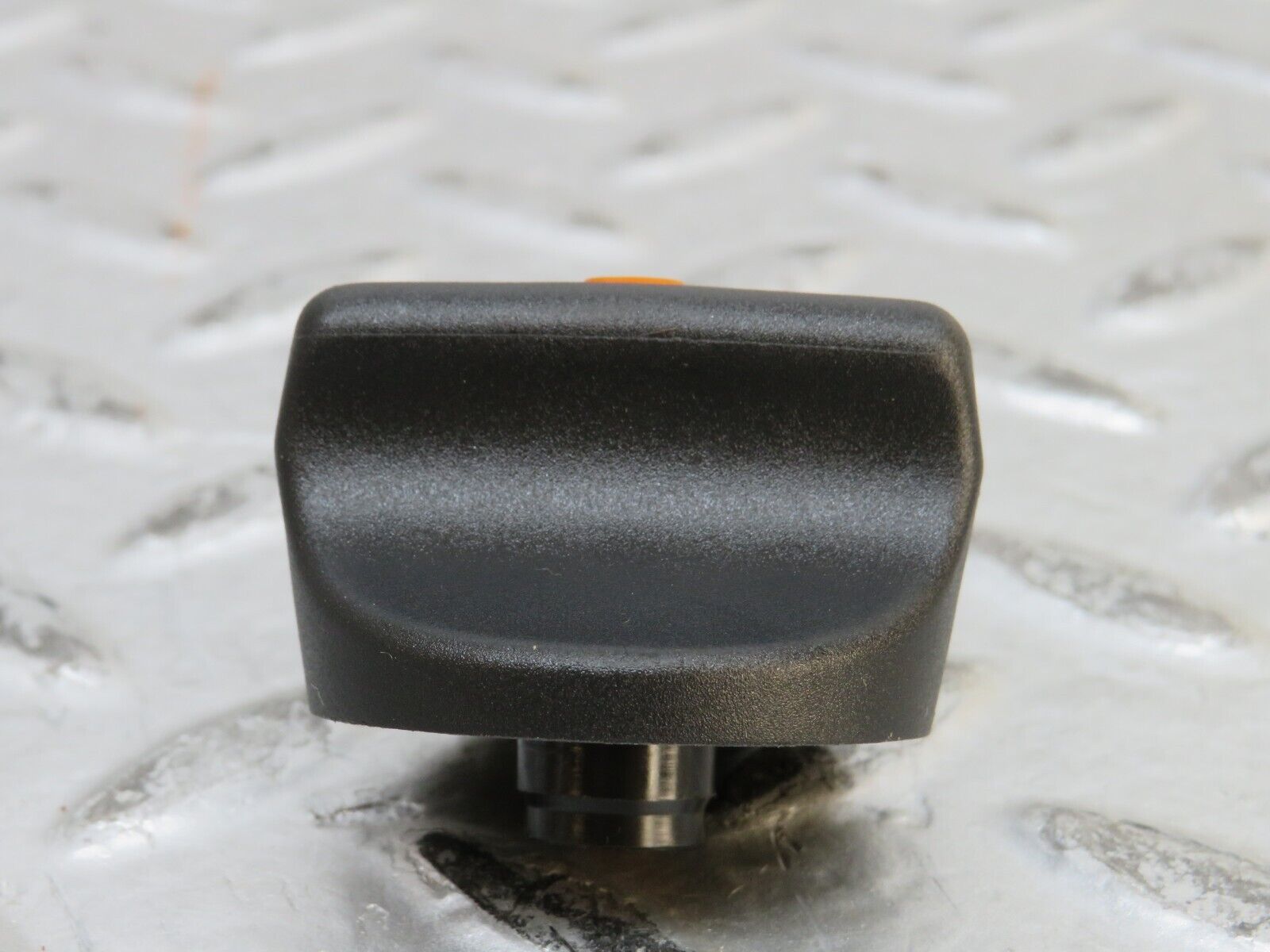 28327 Mercedes-Benz S123 240D Wagon Headlight Switch Knob 1265400083