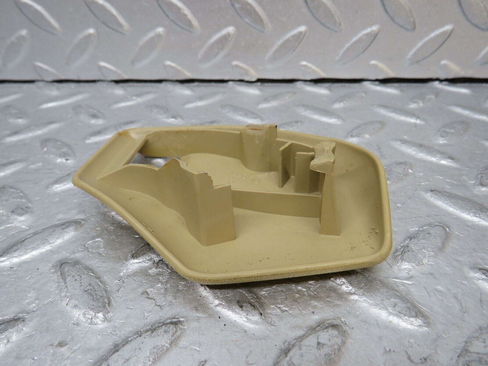 37058 Mercedes-Benz C126 420SEC Coupe Seat Belt Runner Cover Right Beige 1268681039