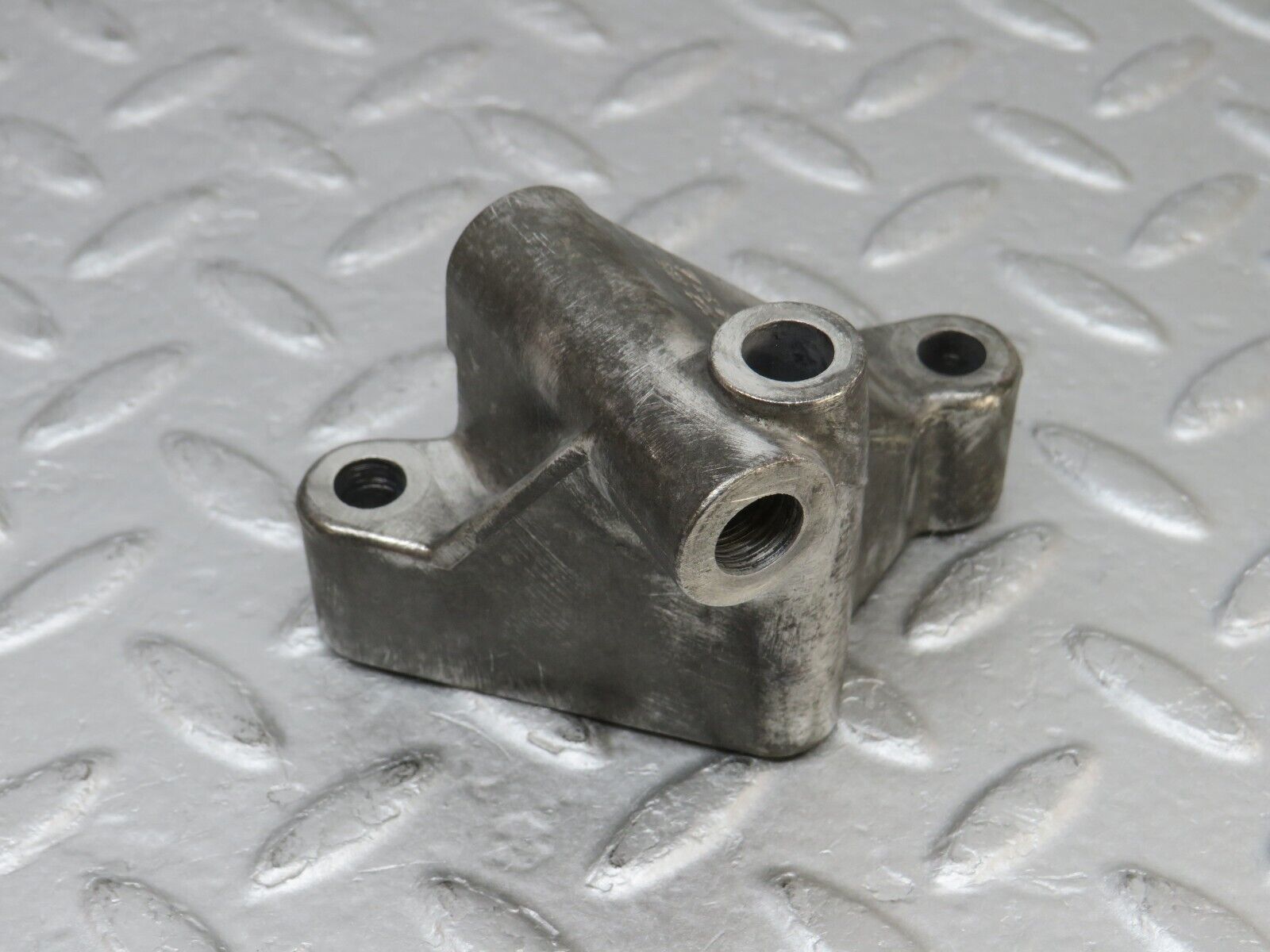 36576 Mercedes-Benz W201 190E 2.0L Alternator Generator Support Bracket 1021550835