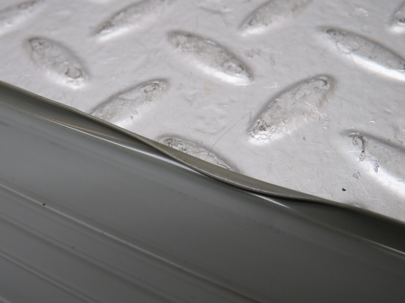 25867 Mercedes-Benz W124 280E Rear Right Door Sill Trim