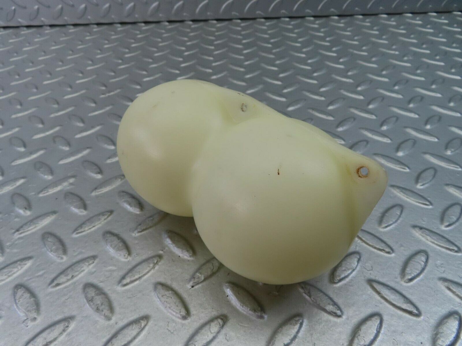 9941 Mercedes-Benz C123 230CE Coupe Vacuum Reservoir