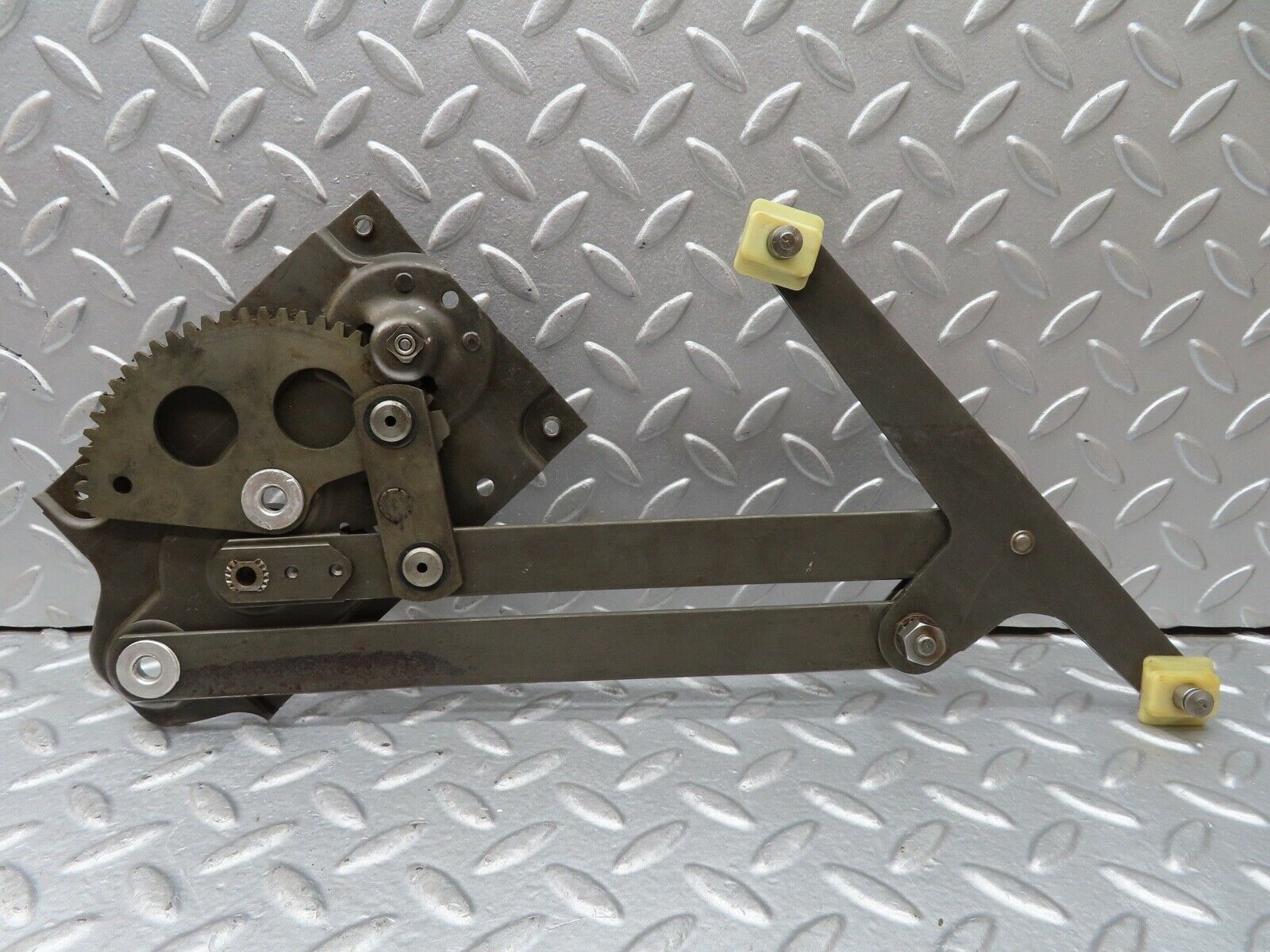 18704 Mercedes-Benz W120 W121 Ponton Rear Left Manual Window Regulator