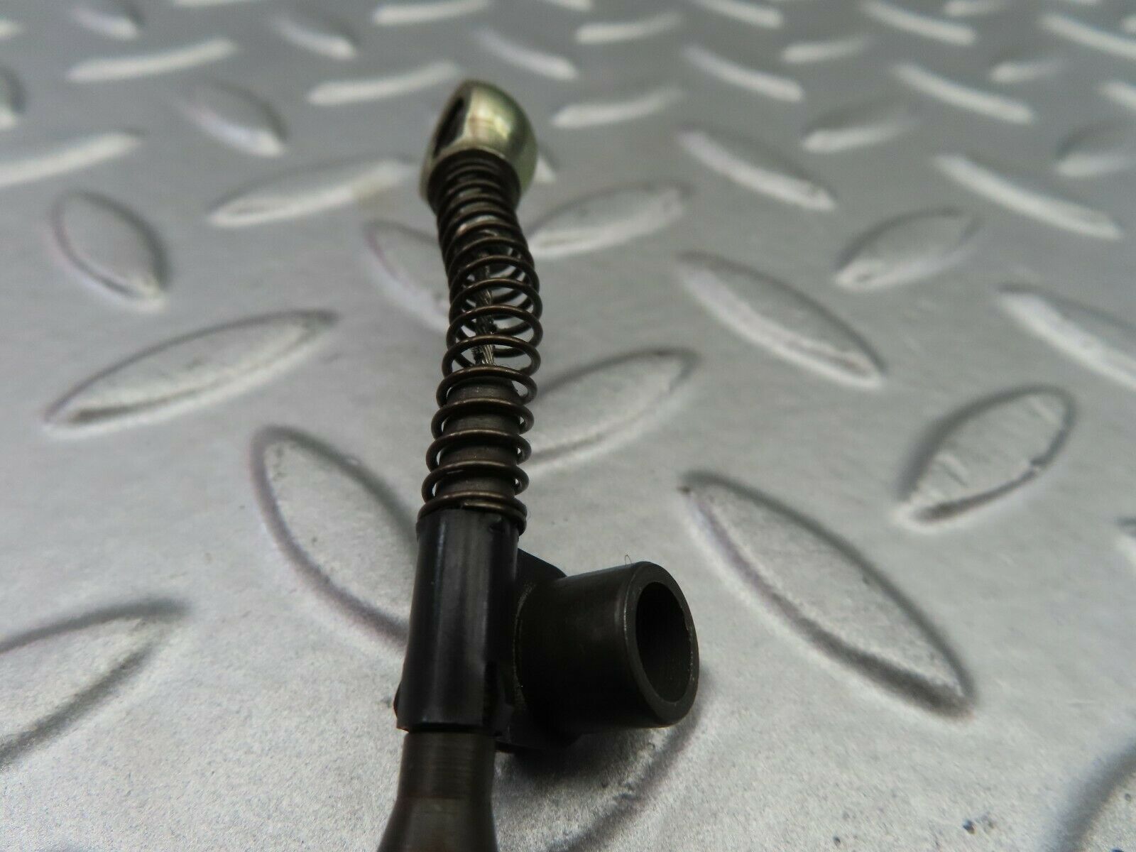 6706 Mercedes-Benz S124 E220 Automatic Gearbox Kickdown Cable 1242600351